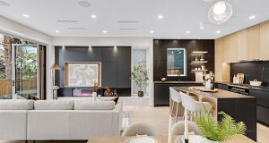 1 2764 W 14th Avenue Kitsilano