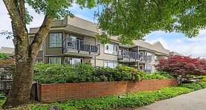 319 555 W 14th Avenue Fairview VW