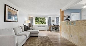 207 2494 Cornwall Avenue Kitsilano