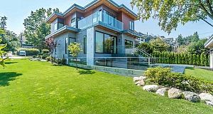 3011 W 27th Avenue MacKenzie Heights