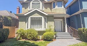 2849 W 35th Avenue MacKenzie Heights