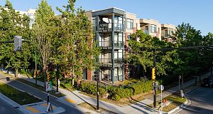 307 588 W 45th Avenue Oakridge VW
