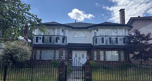 6425 Ontario Street Oakridge VW