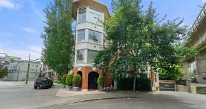 404 1562 W 5th Avenue False Creek