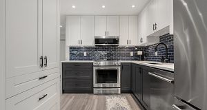 203 825 W 15th Avenue Fairview VW