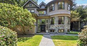 1188 Laurier Avenue Shaughnessy