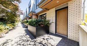 5490 Oak Street Cambie
