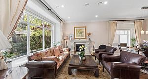 2911 W 35th Avenue MacKenzie Heights