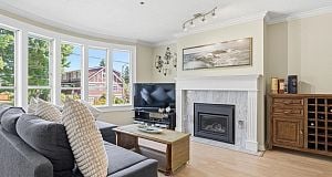 201 3220 W 4th Avenue Kitsilano