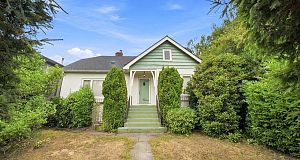 2971 W 37th Avenue MacKenzie Heights