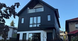 2 1019 W 64th Avenue Marpole