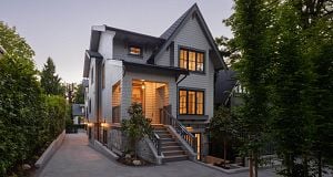 5593 Mackenzie Street Kerrisdale