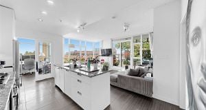 865 2080 W Broadway Kitsilano