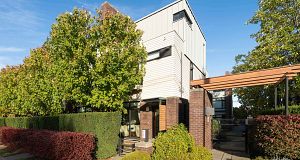 6190 Oak Street Oakridge VW