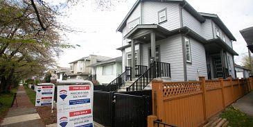 Photo of #2 3351 AUSTREY AVENUE in Vancouver