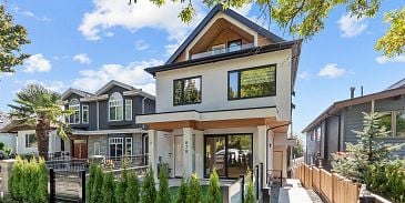 Photo of 2 878 E 61 AVENUE in Vancouver