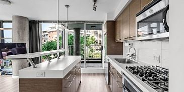 Photo of 401 2770 SOPHIA STREET in Vancouver