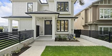 Photo of 2996 E 8TH AVENUE, Vancouver BC V5M 1X1 in Vancouver