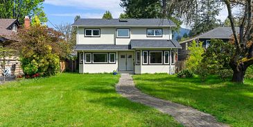 Photo of 880 W 19TH STREET, North Vancouver BC V7P 1Z8 in Vancouver