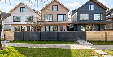 Photo of 2 638 E 46TH AVENUE, Vancouver BC V5W 2A3 in Vancouver