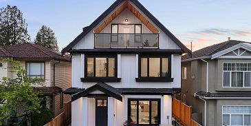 Photo of 2 1259 RENFREW STREET, Vancouver BC V5K 4C2 in Vancouver