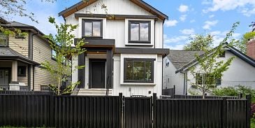 Photo of 2181 CHARLES STREET, Vancouver BC V5L 2V2 in Vancouver