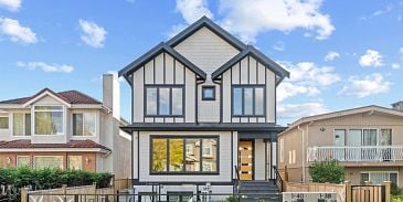 Photo of 40 E 46TH AVENUE, Vancouver BC V5W 1Z1 in Vancouver