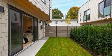 Photo of 122 E 17th Avenue in Vancouver