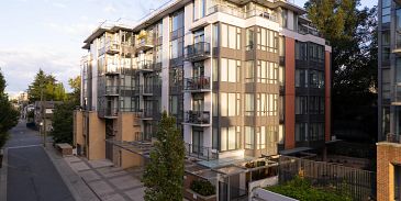 Photo of 309 2565 Maple Street in Vancouver