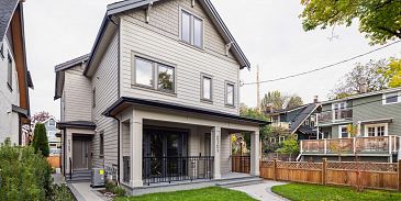 Photo of 2727 W 7th Avenue in Vancouver