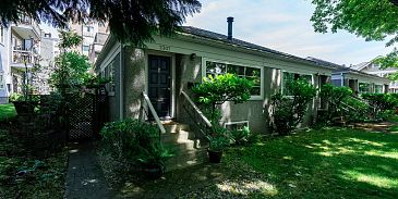 Photo of 2307 W 3rd Avenue in Vancouver