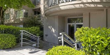 Photo of 406 3023 W 4th Avenue in Vancouver