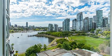 Photo of 1605 1383 Marinaside Crescent in Vancouver