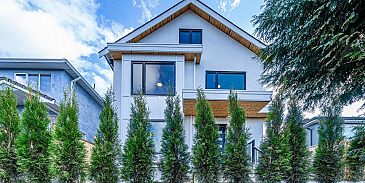 Photo of 1 2232 Renfrew Street in Vancouver