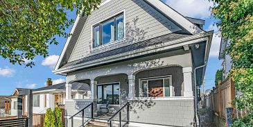 Photo of 3433 Dundas Street in Vancouver