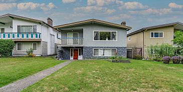 Photo of 5595 Dumfries Street in Vancouver