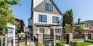 Photo of 2 2727 Parker Street in Vancouver