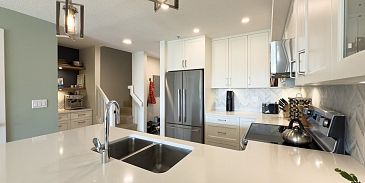 Photo of 306 1707 Charles Street in Vancouver