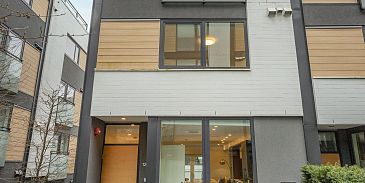 Photo of 121 649 E 3rd Street in Vancouver