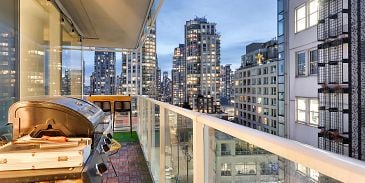 Photo of 1001 777 Richards Street in Vancouver