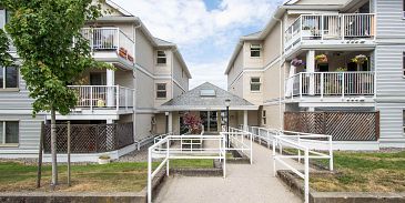 Photo of 305 1615 Frances Street in Vancouver