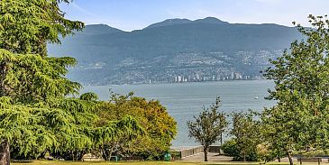 Photo of 201 2368 Cornwall Avenue in Vancouver