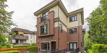 Photo of 460 E 5th Avenue in Vancouver