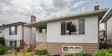 Photo of 3260 E 48 Avenue in Vancouver