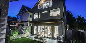 Photo of 2 1990 Venables Street in Vancouver