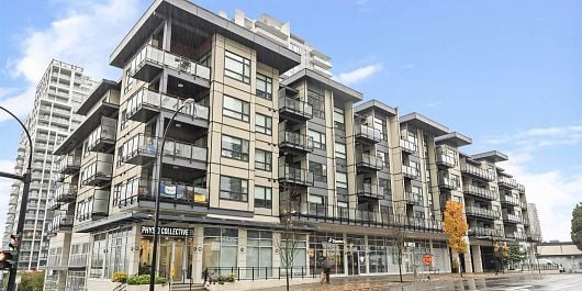305 4468 DAWSON STREET, Burnaby BC V5C 4B9