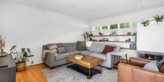 947 Evergreen Place