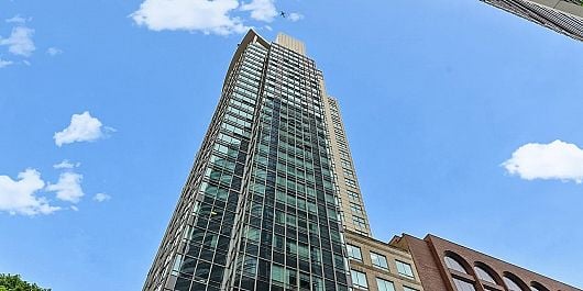 2005-837 W Hastings Street