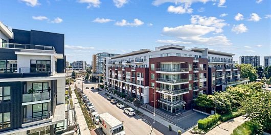 617 7008 River Parkway
