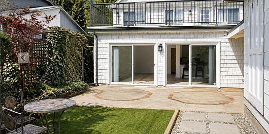 Ground Level MATHERS AVENUE, West Vancouver BC V7T 2G2